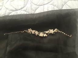 Costume Pearl Necklace image 1